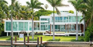 Luxurious mansion on Star Island in Miami